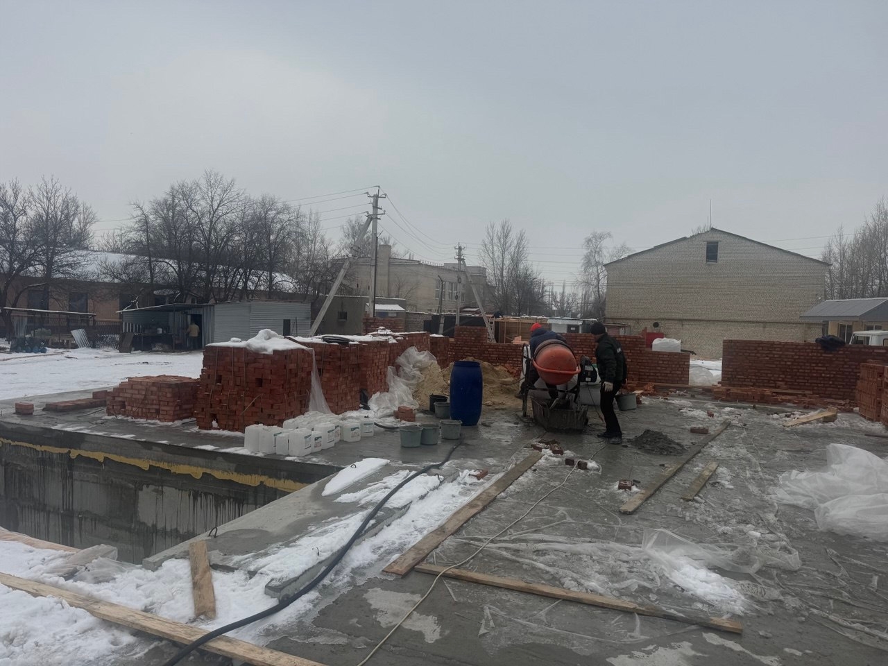 18% за рік: окупанти назвали темпи будівництва у Старобільську "надшвидкими" | Новини Старобільськ