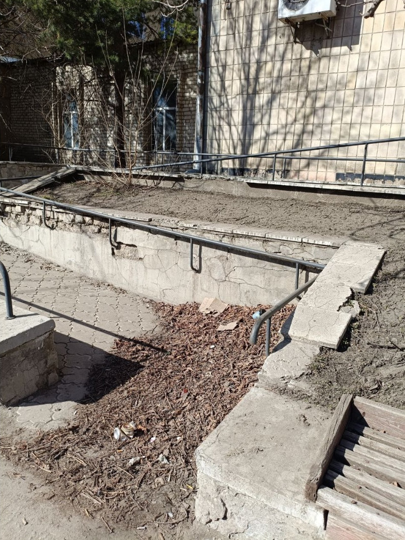 Сміття, сміття, сміття - люди у Старобільську обурені | Новини Старобільськ