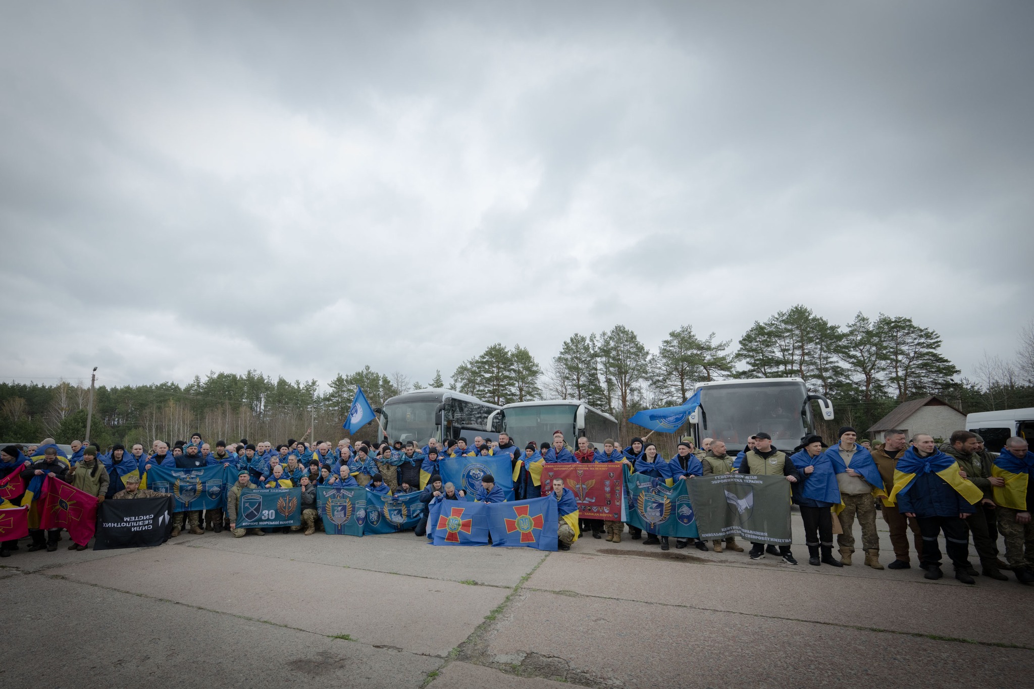 Україна повернула з російського полону 175 військових і 7 цивільних