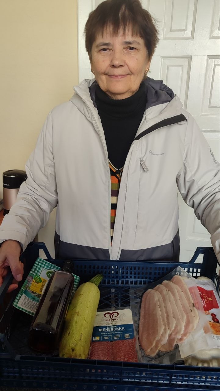 ВПО зі Старобільщини у Києві отримують продуктову допомогу