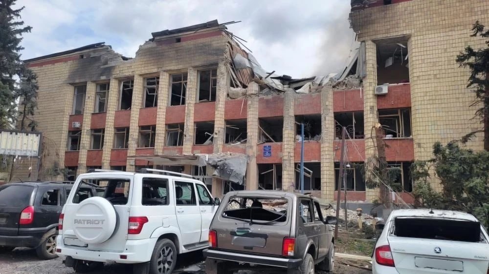 Окупанти підтвердили удар по адмінбудівлі у Марківці