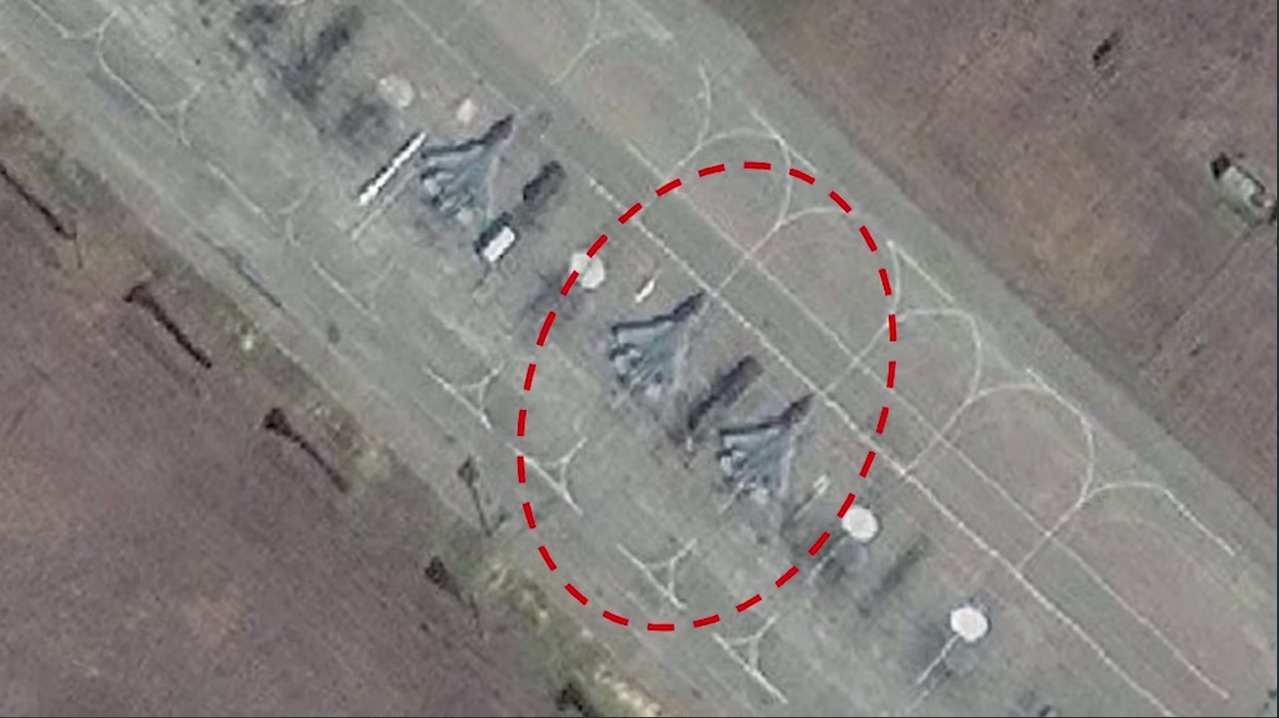 ЗСУ уразили винищувачі Су-57 і Су-34 на аеродромі в глибині рф