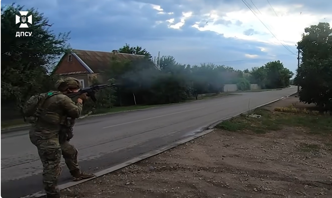 Вийшов перший епізод документального серіалу про підрозділ БАС «Фенікс»