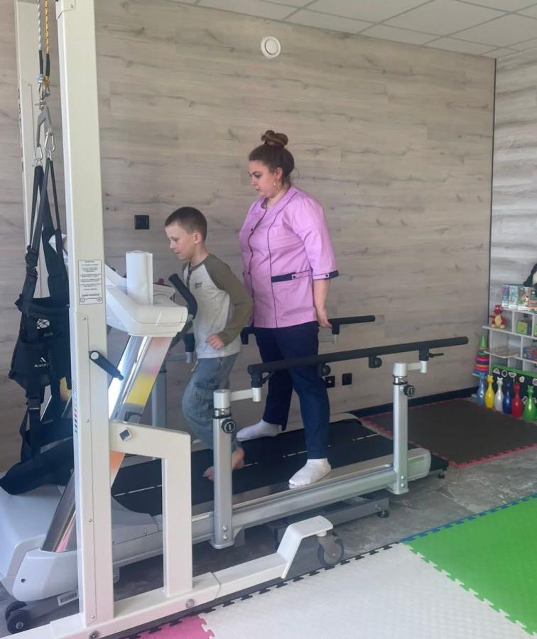 Релокована Луганська обласна дитяча лікарня відкрила нові відділення