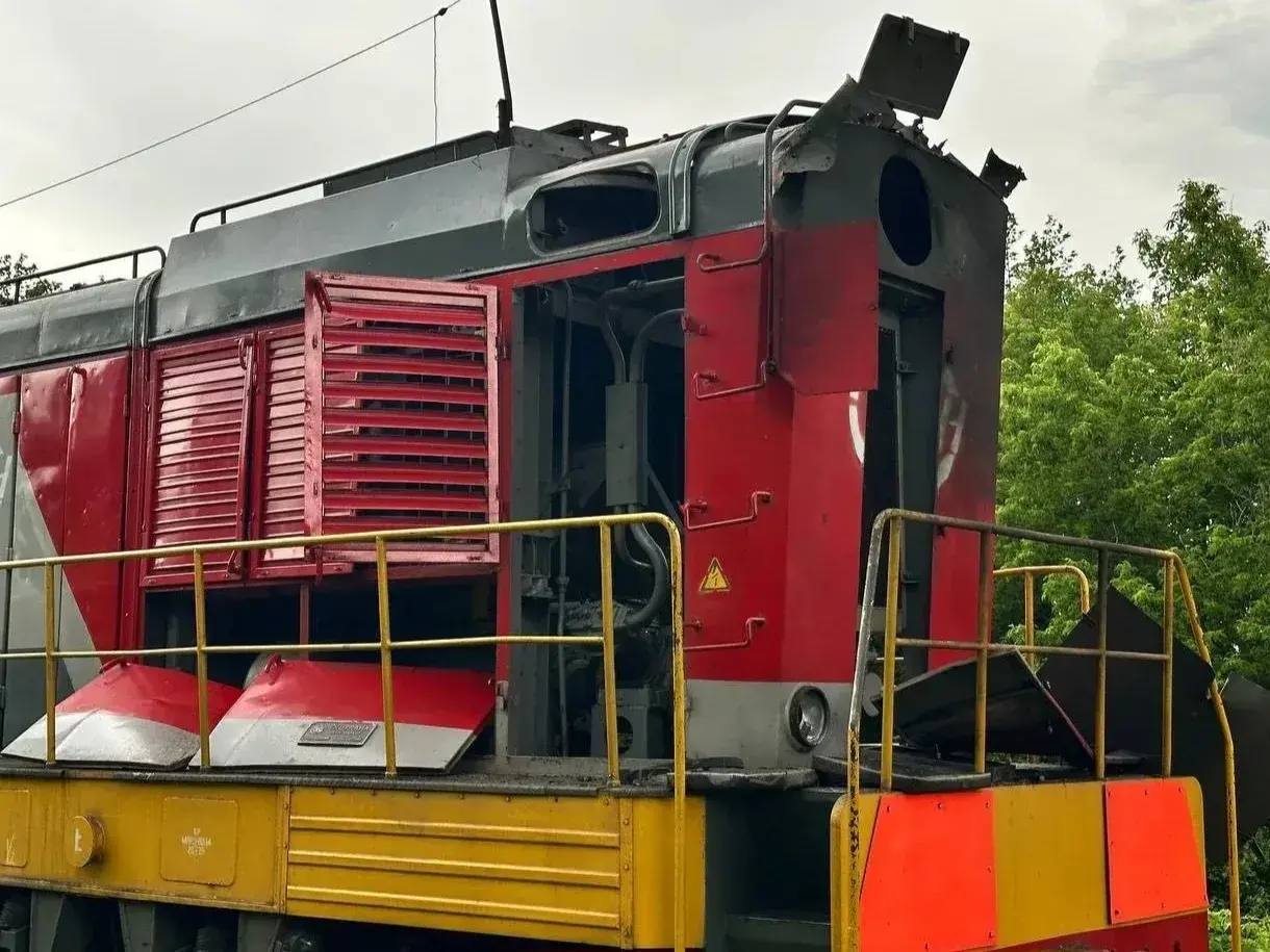 Біля Новоайдару безпілотник уразив потяг