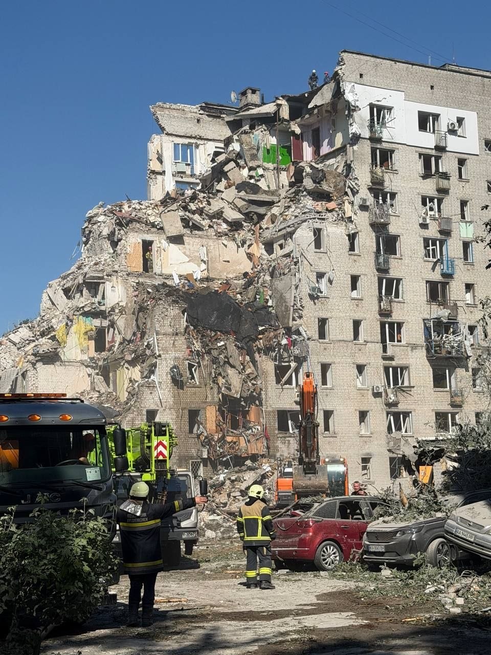 росія вдарила сотнями дронів і ракет