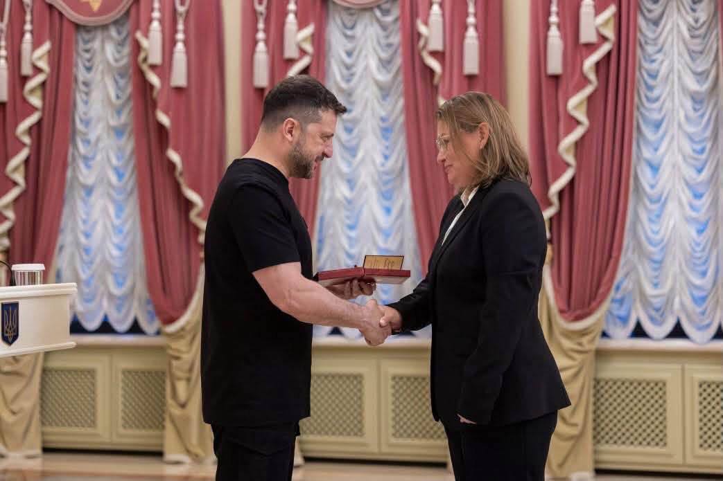Керівниці Сіверськодонецької лікарні присвоїли звання «Заслужений лікар України»