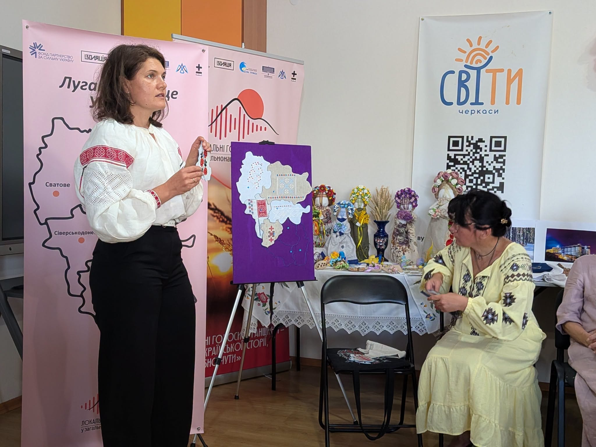 У Черкасах земляки з Луганщини зібралися на творчій зустрічі «Степами до своїх»