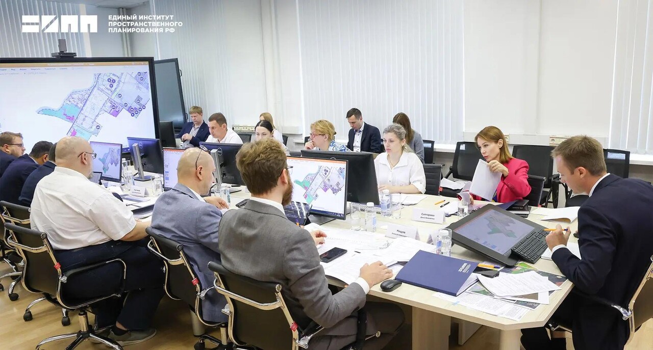 Росіяни планують агротехнопарк, теплиці та нове житло в Айдарі на тлі проблем із постачанням продуктів