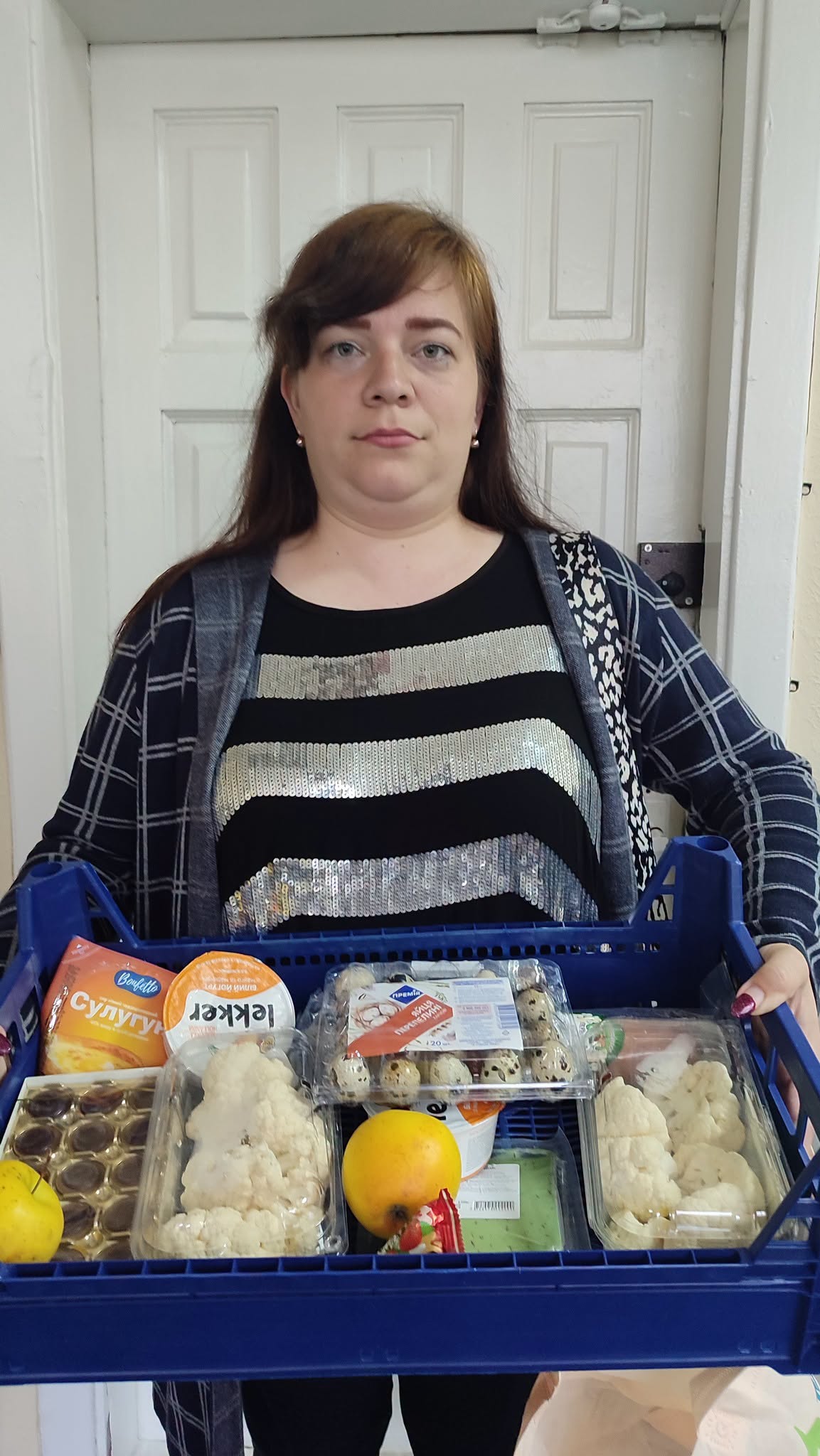 У Києві щотижня видають продуктові набори для мешканців Луганщини