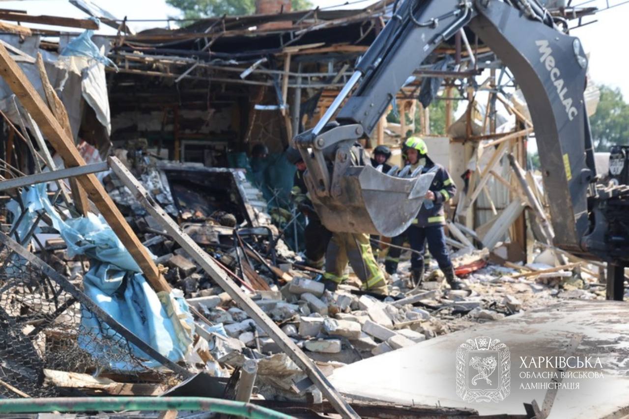 Росіяни вдарили ракетами по центру Печенігів