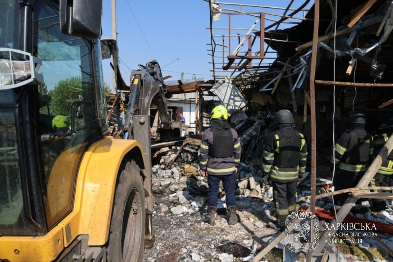 Росіяни вдарили ракетами по центру Печенігів