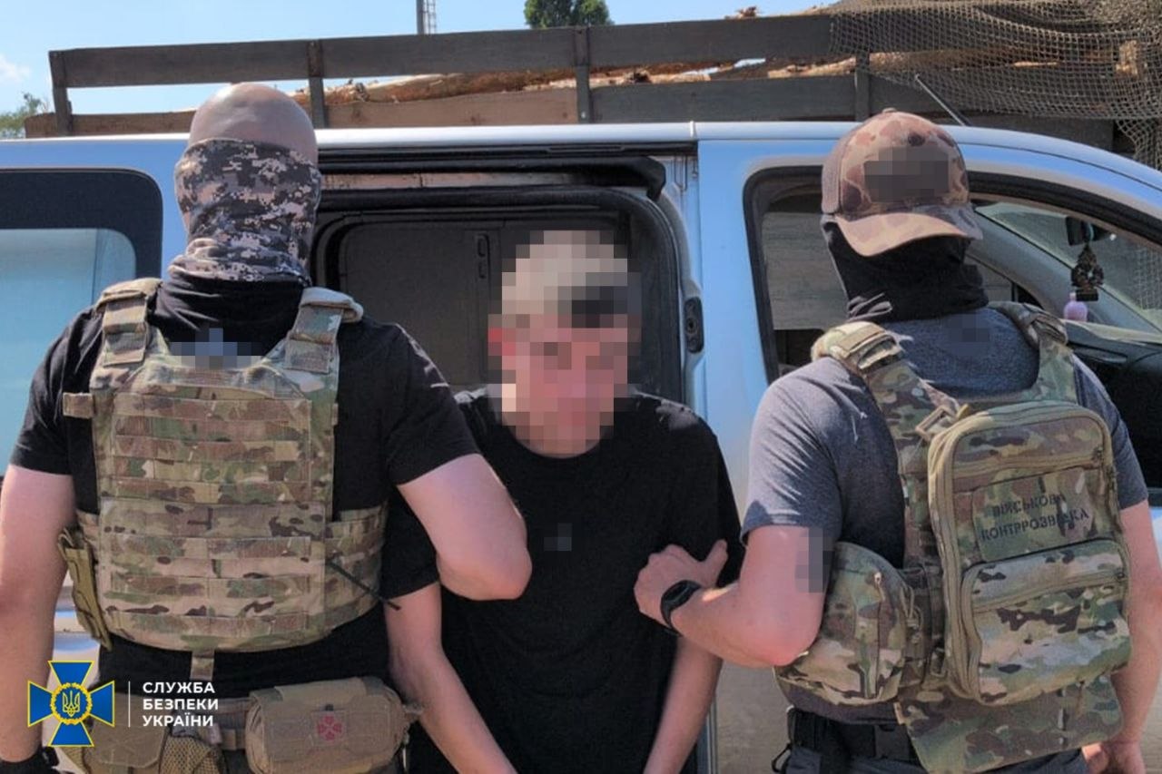 СБУ затримала переселенця з Хрустального, який зареєстрував для росіян 27 Starlink