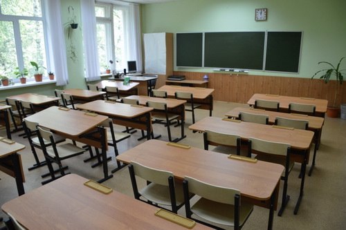 Окупанти досі не визначили формат навчання на захопленій Луганщині